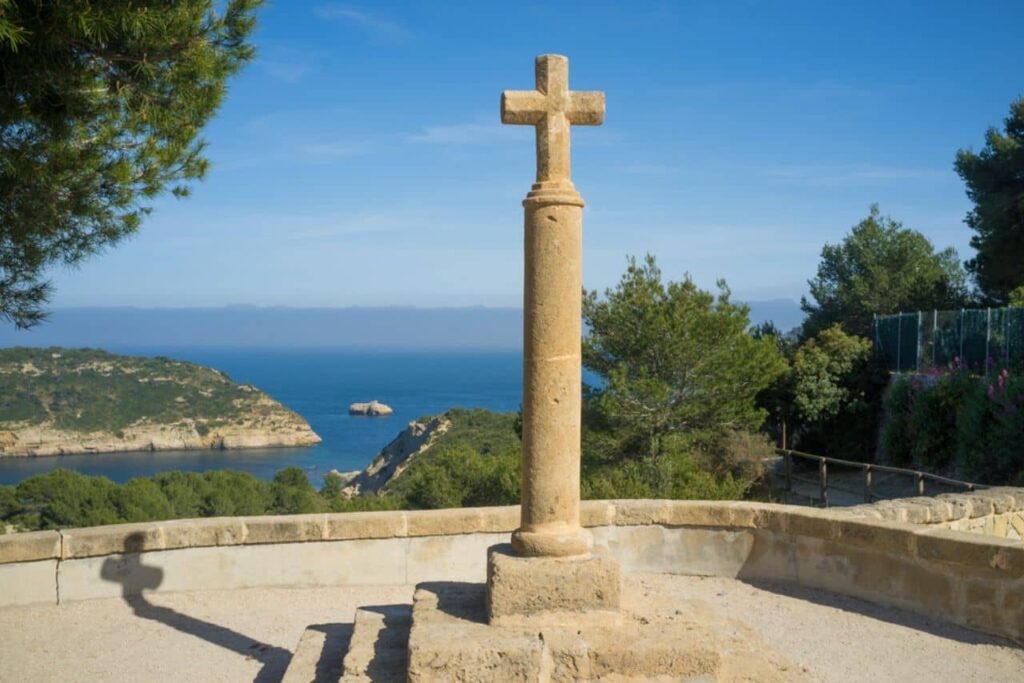 Portixol Kruis in de Barraca of Portixol baai (J?vea).