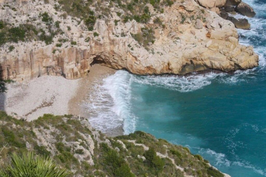 Testos baai (Benitachell) in Alicante.