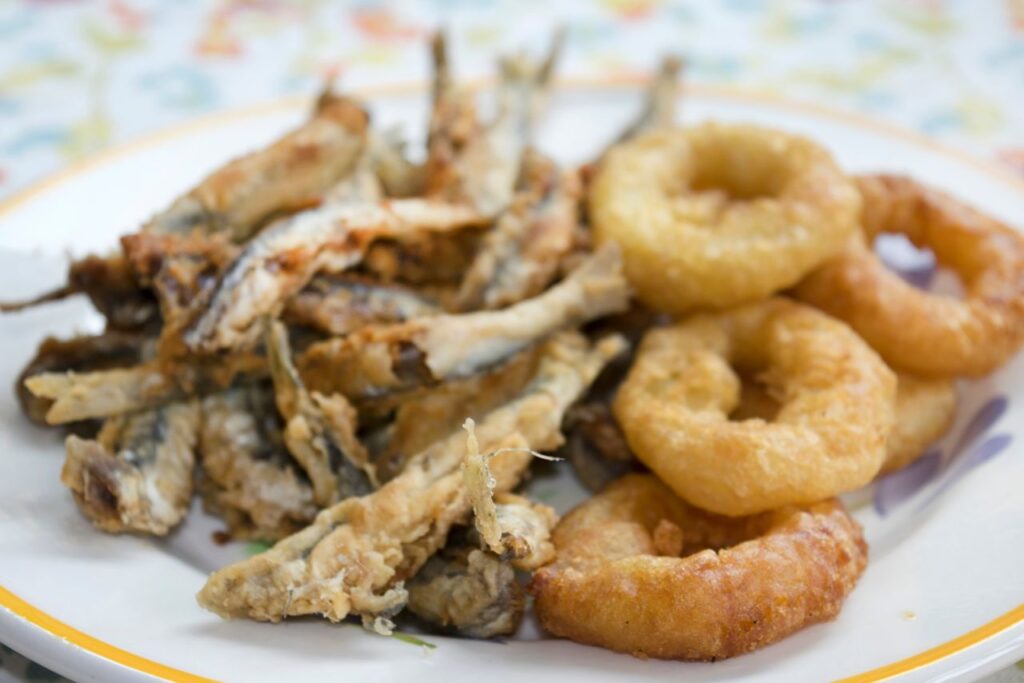 Malaga narybek: kalmary, ma?e ryby itp.