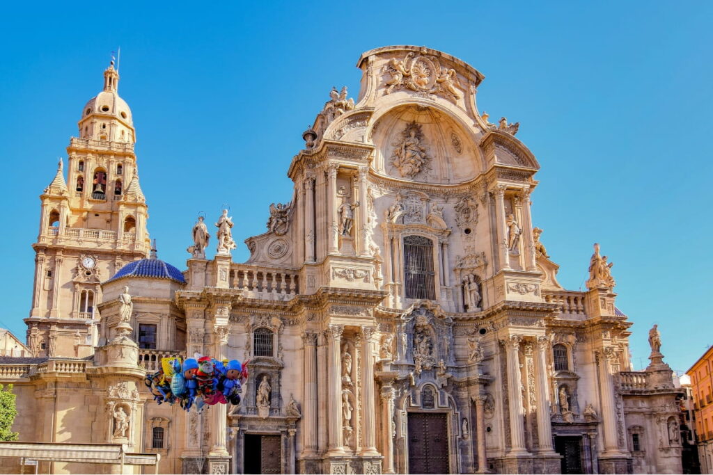 Afbeelding van de voorkant van de Santa Iglesia Catedral de Santa Mar?a de Murcia, een van de dingen die u kunt zien en doen in Murcia.