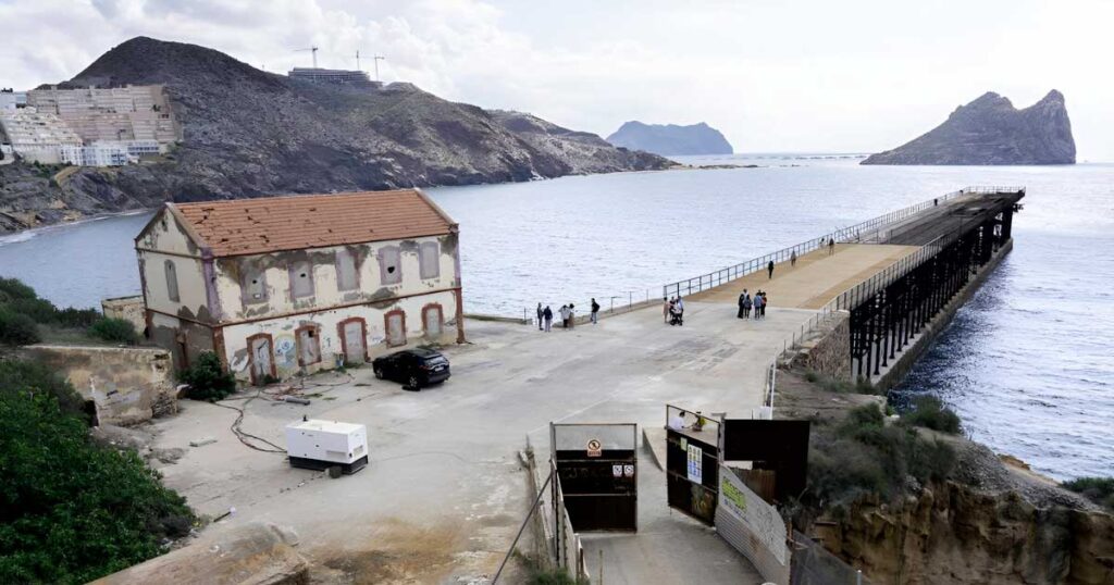Image of the Hornillo embarkation greenway, one of the things to see in Águilas (Murcia).