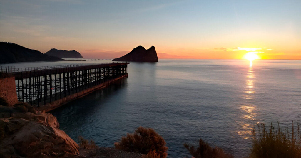 Sunset on the v?a verde Embarcadero del Hornillo, one of the things to see in Águilas (Murcia).