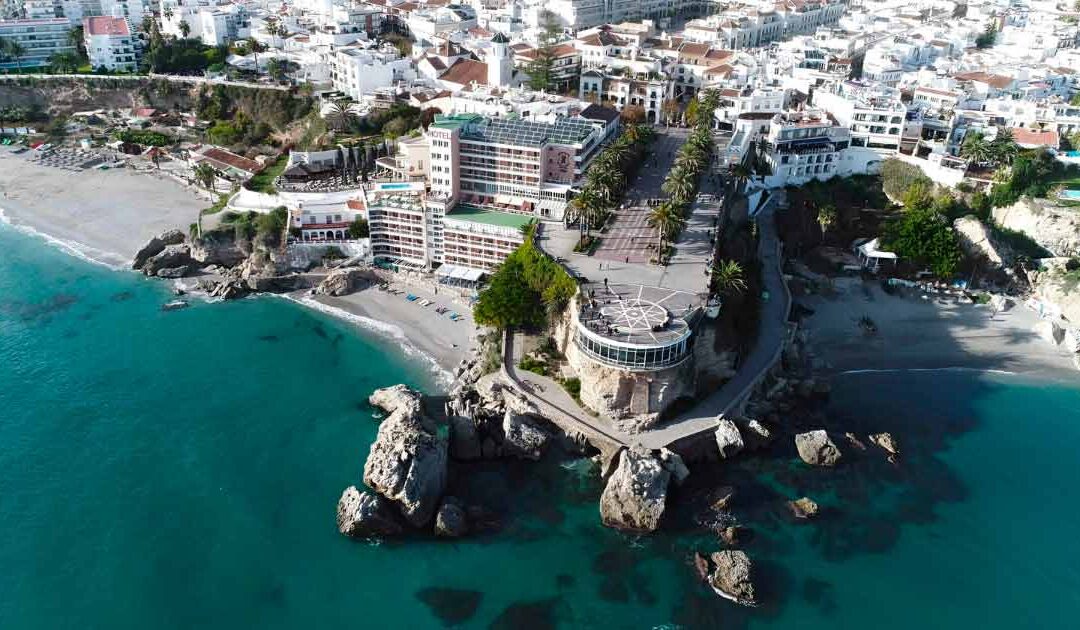 What to do and see in Nerja? Delight in its beaches and famous Guinness World Record caves